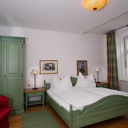 Gasthof Zum Greif Леобен Экстерьер фото